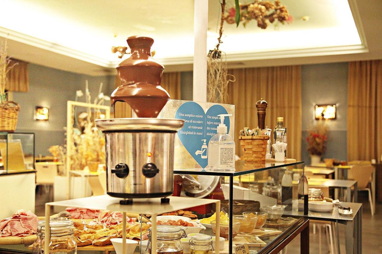 Hotel Corallo Rimini Dış mekan fotoğraf