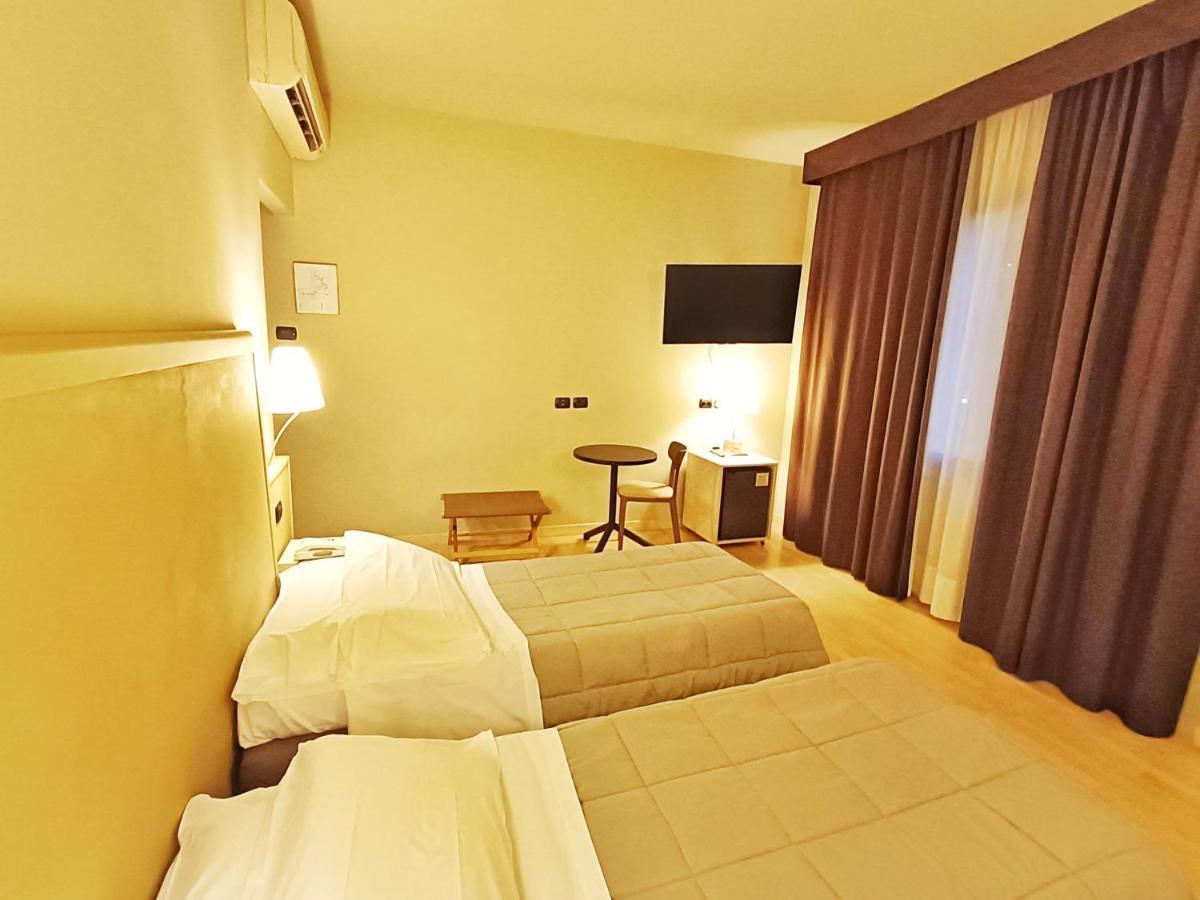 Hotel Corallo Rimini Dış mekan fotoğraf