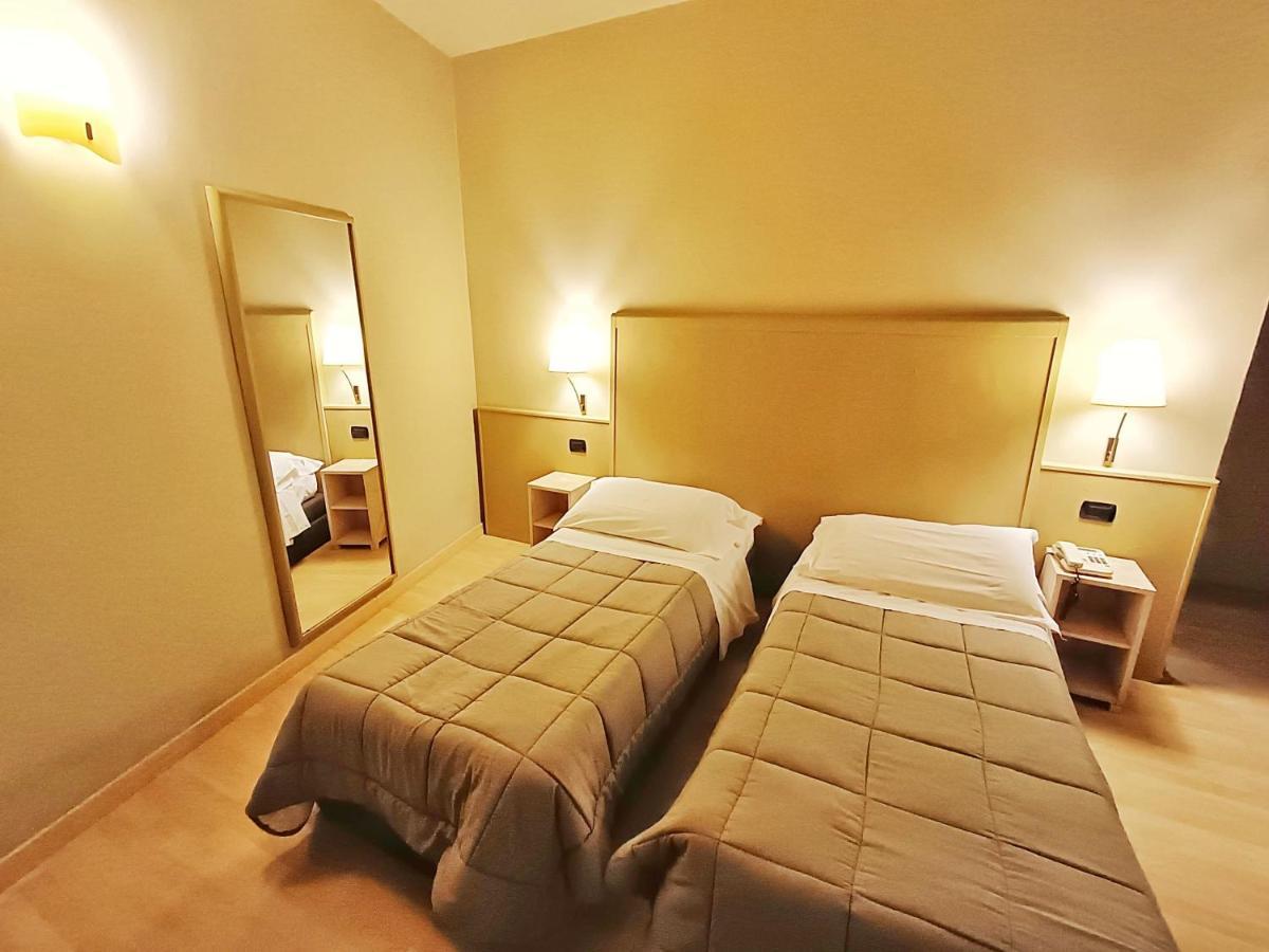Hotel Corallo Rimini Dış mekan fotoğraf
